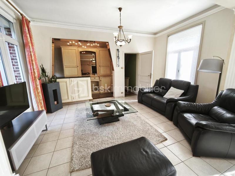 Maison - 177 m² - 6 pièces