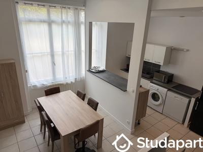 Appartement - 70 m² - 2 pièces