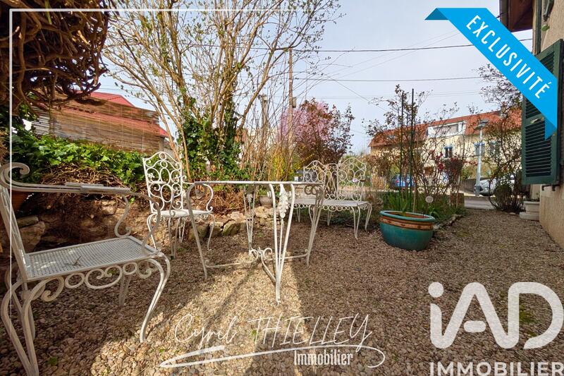 Maison - 97 m² - 4 pièces