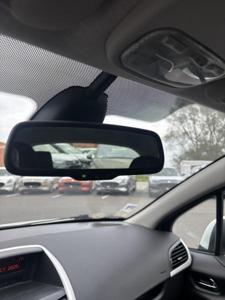 Peugeot 207 1.4 Hdi 3 Portes