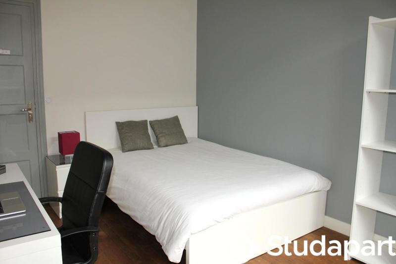 Chambre - 13 m² - 1 pièce