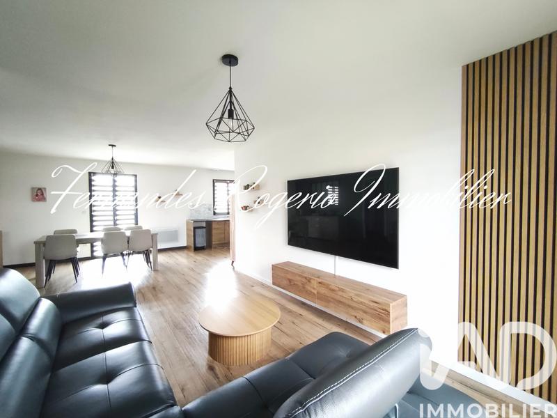 Maison - 85 m² - 5 pièces