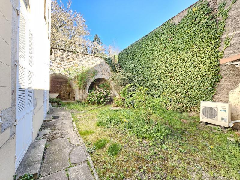 Appartement - 175 m² - 6 pièces