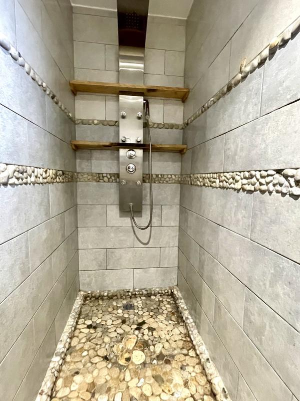 Maison traditionnelle - 165 m² - 8 pièces