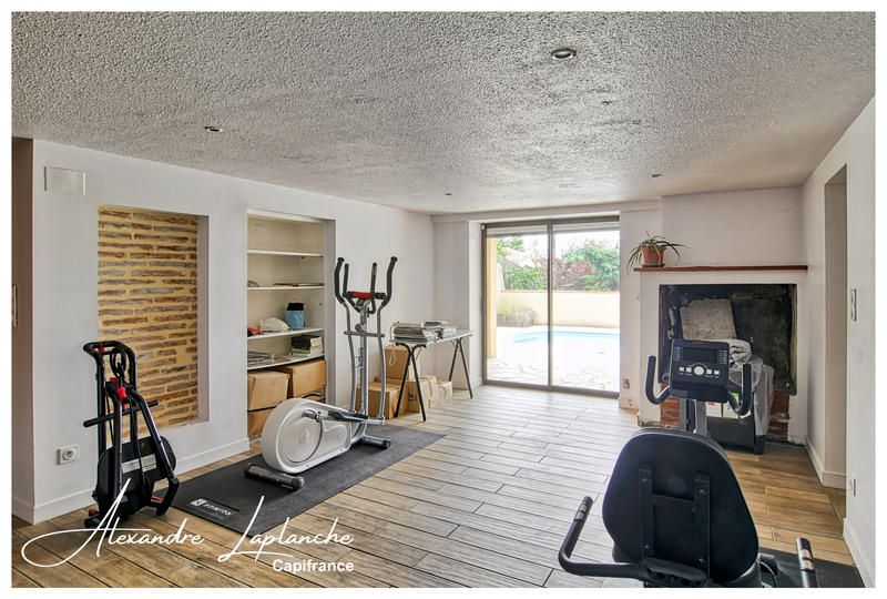 Maison - 177 m² - 7 pièces