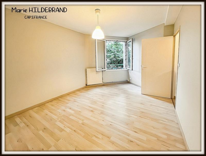 Appartement - 100 m² - 5 pièces