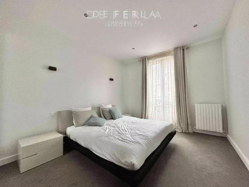 Appartement - 241 m² - 7 pièces