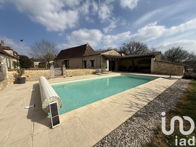 Maison - 430 m² - 1 pièce