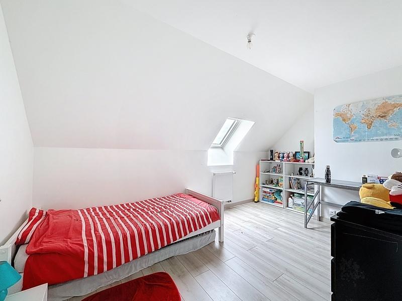 Maison - 178 m² - 8 pièces