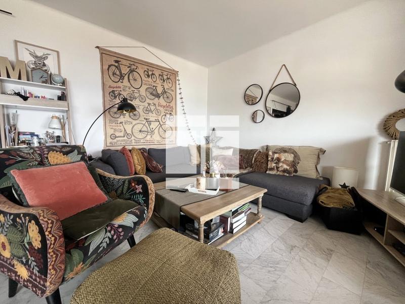 Appartement - 90 m² - 4 pièces