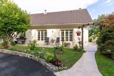 Maison - 122 m² - 6 pièces