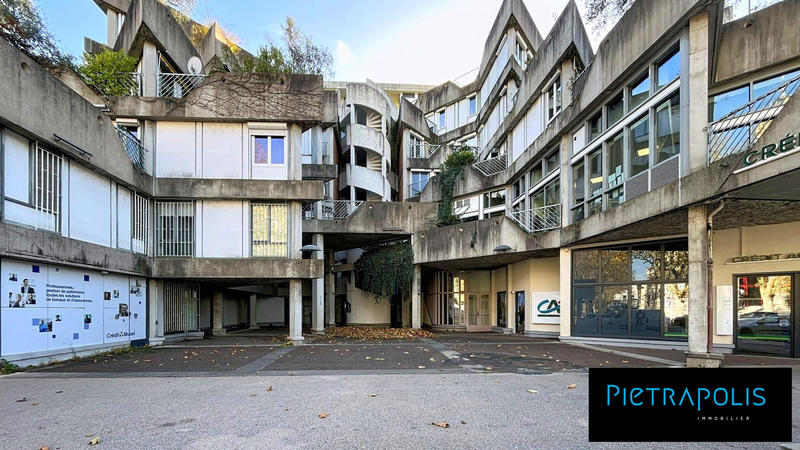 Appartement - 86 m² - 4 pièces