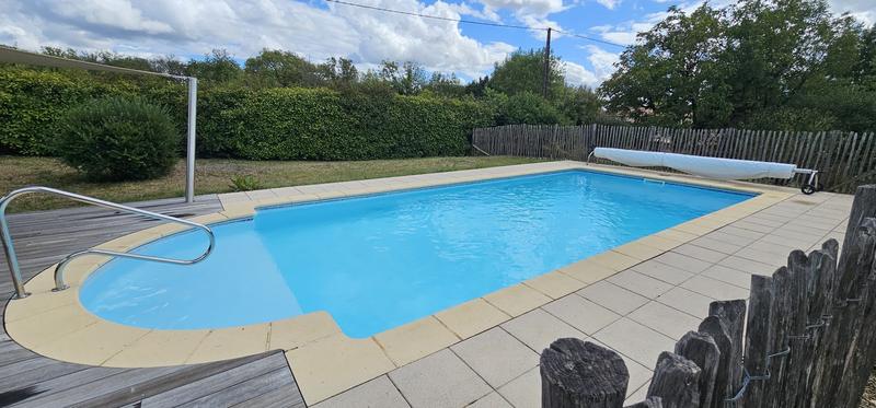 Maison - 90 m² - 5 pièces