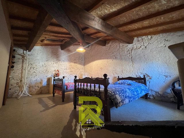 Maison de village - 94 m² - 6 pièces