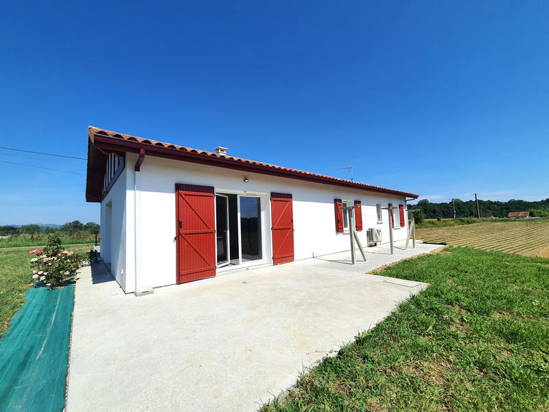 Maison - 102 m² - 5 pièces