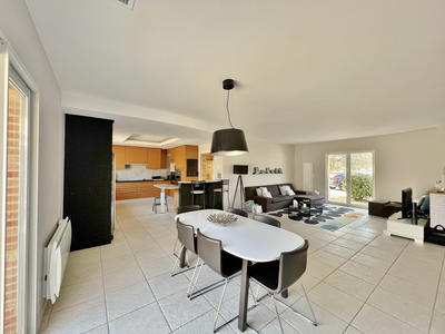 Villa - 160 m² - 6 pièces