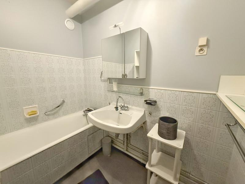 Appartement - 97 m² - 5 pièces