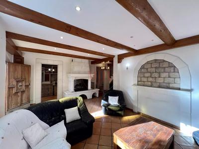 Maison de village - 245 m² - 8 pièces
