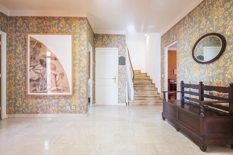 Maison - 217 m² - 7 pièces