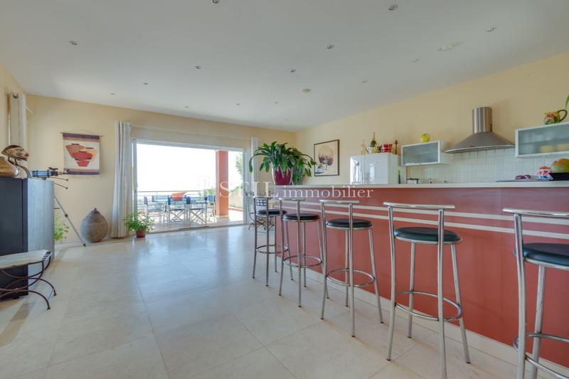 Villa - 280 m² - 7 pièces