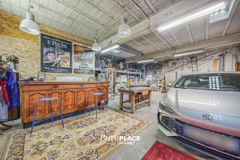 Maison - 250 m² - 7 pièces