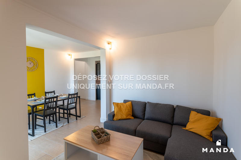 Chambre - 9 m² - 5 pièces