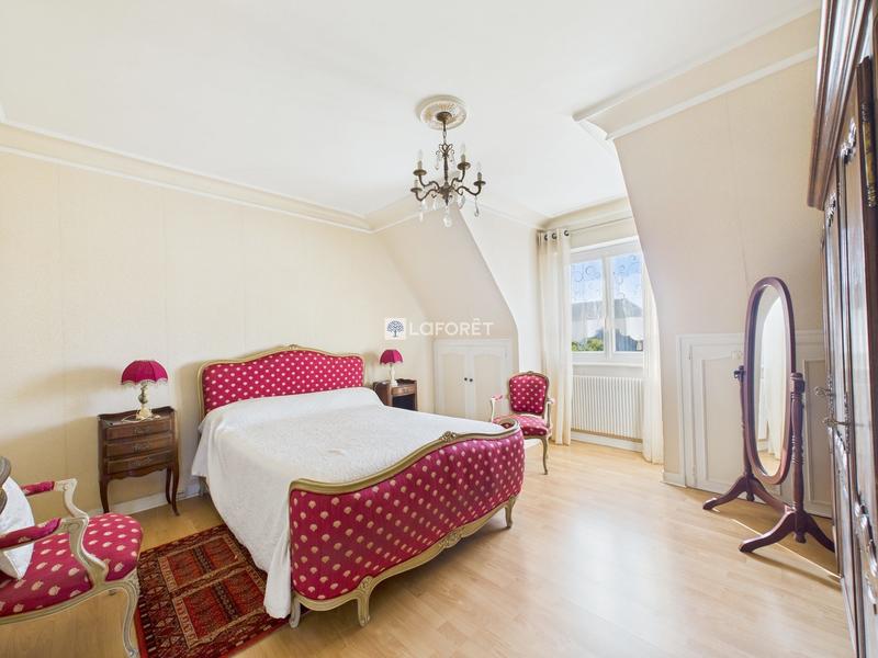 Maison - 138 m² - 5 pièces