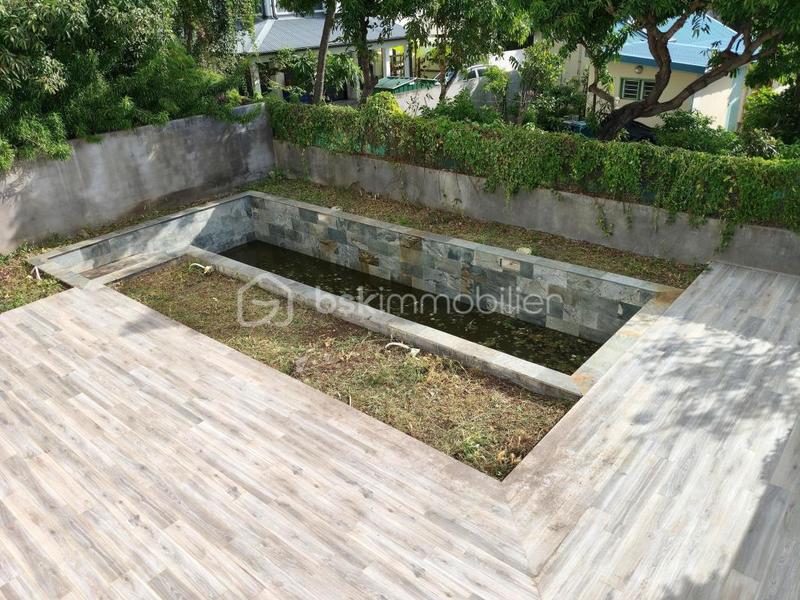 Villa - 200 m² - 5 pièces