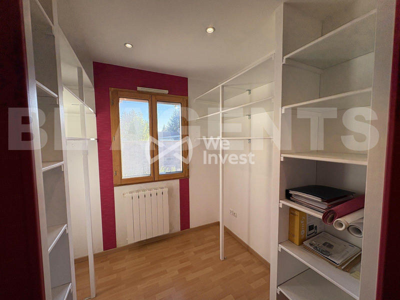 Maison - 96 m² - 5 pièces
