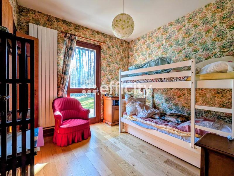 Maison - 140 m² - 7 pièces