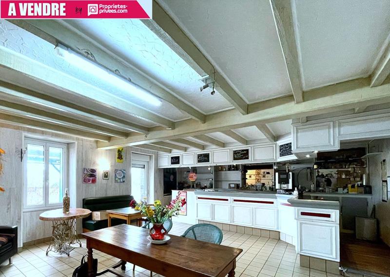 Maison - 170 m² - 6 pièces