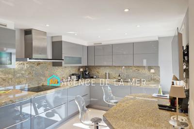 Appartement - 109 m² - 3 pièces