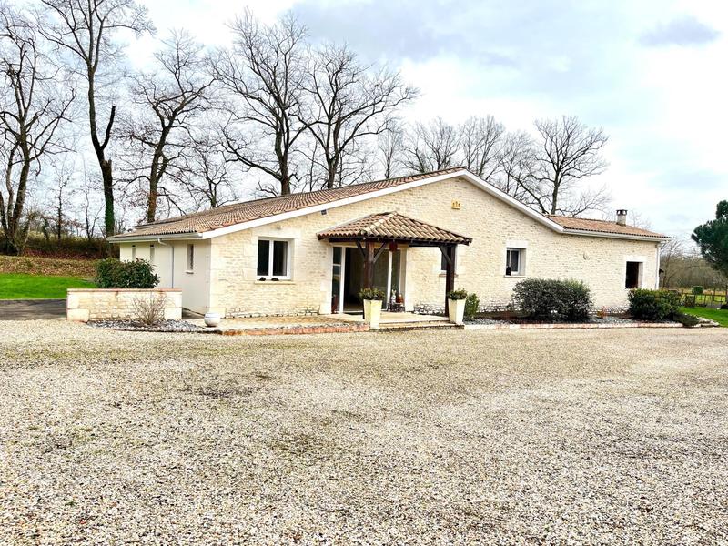Villa - 226 m² - 9 pièces
