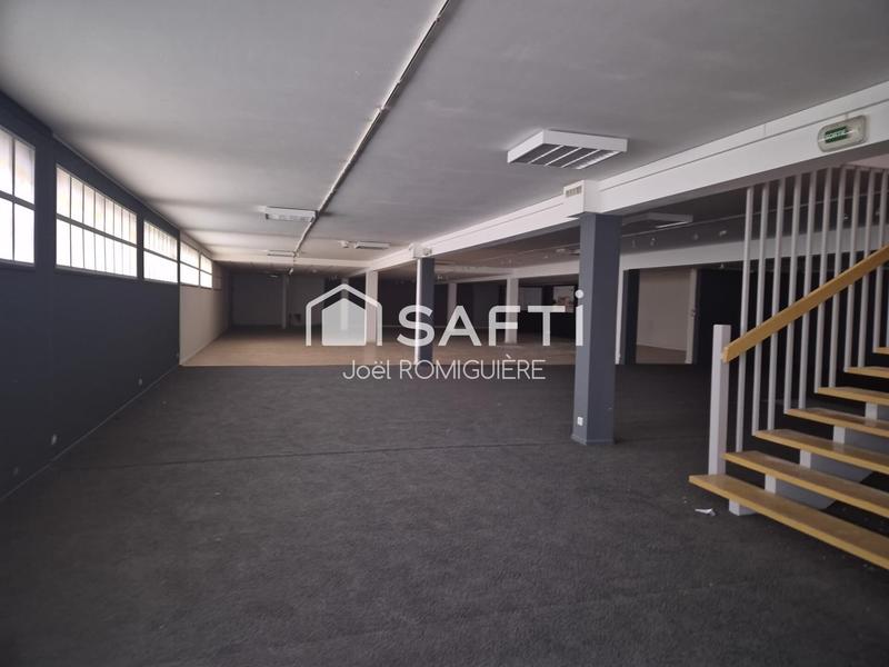 Local commercial - 1 356 m² - 3 pièces