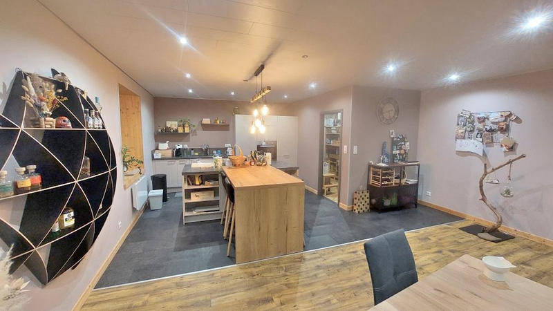 Duplex - 142 m² - 5 pièces