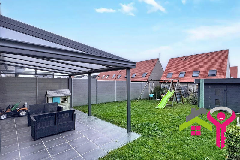 Maison - 85 m² - 4 pièces