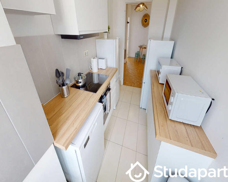 Chambre - 90 m² - 1 pièce