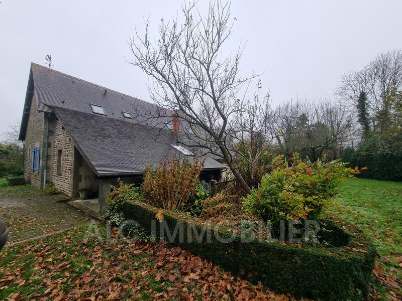 Propriété - 194 m² - 8 pièces