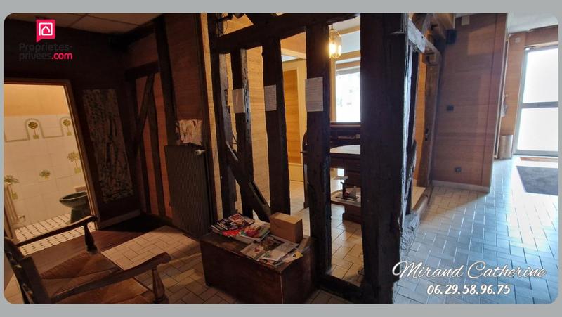 Maison - 260 m² - 12 pièces