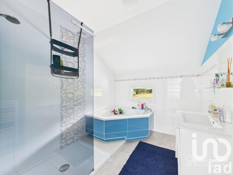 Maison - 165 m² - 6 pièces