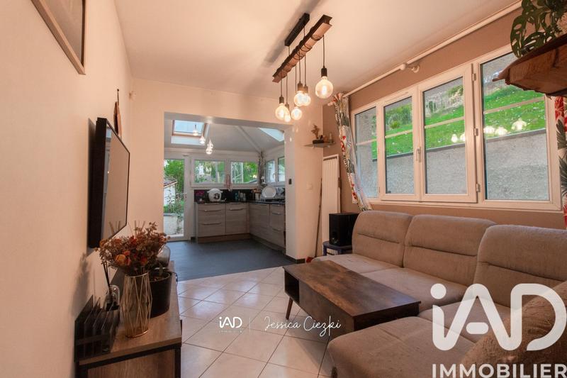 Maison - 85 m² - 5 pièces