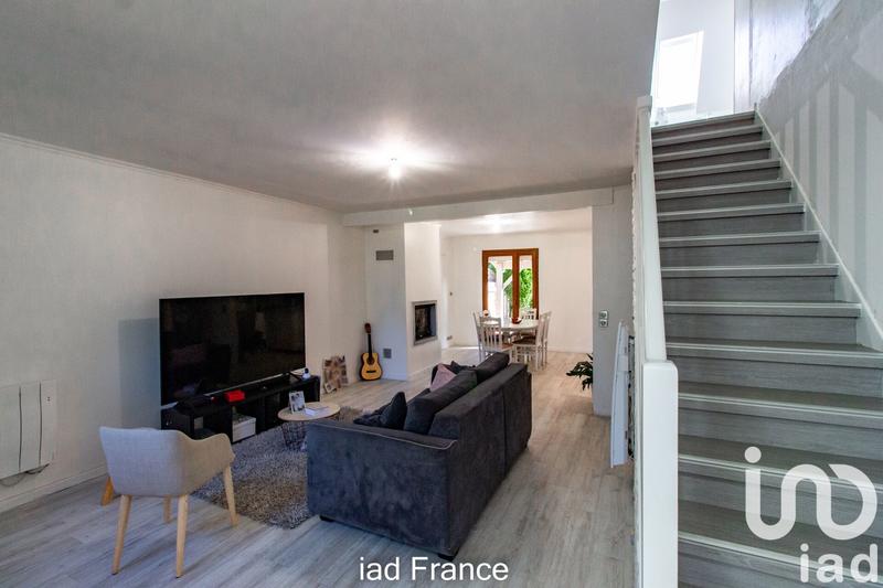 Maison - 110 m² - 6 pièces
