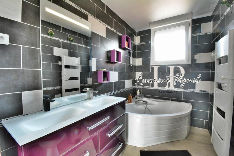 Maison de ville - 104 m² - 4 pièces