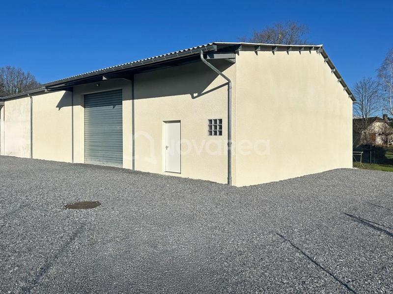 Local commercial - 147 m²