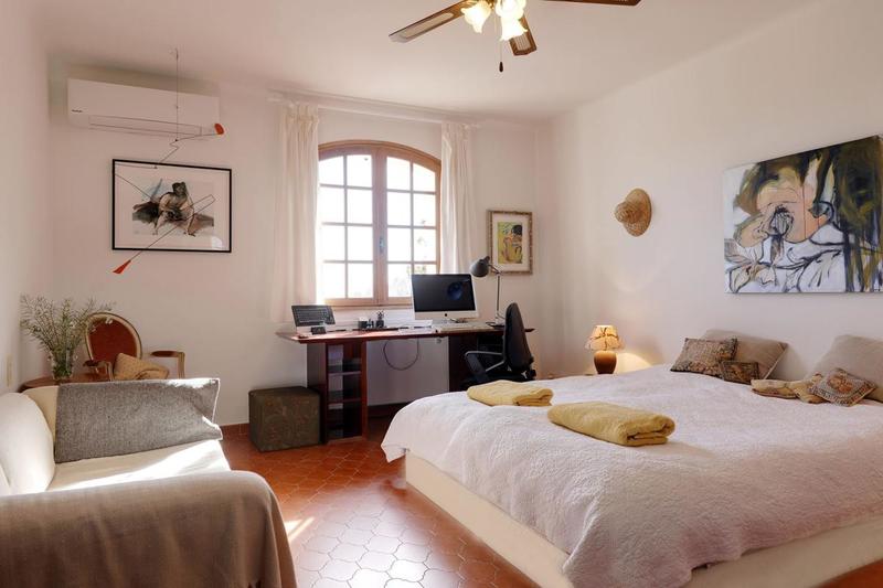 Villa - 360 m² - 9 pièces