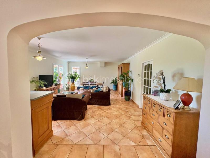 Maison traditionnelle - 120 m² - 4 pièces