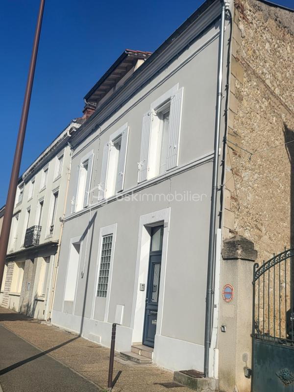 Maison de ville - 195 m² - 6 pièces
