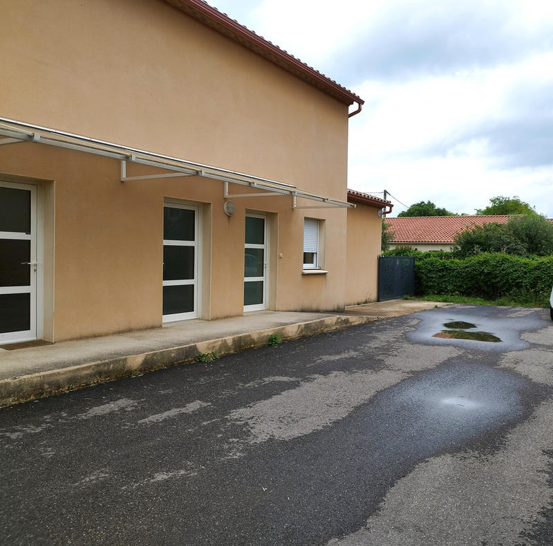 Local commercial - 110 m² - 5 pièces