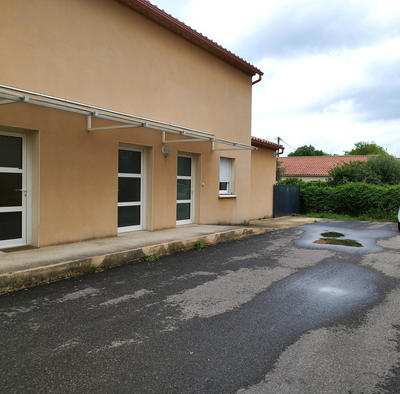 Local commercial - 110 m² - 5 pièces