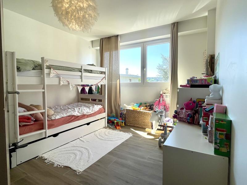 Appartement - 100 m² - 4 pièces